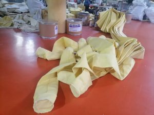 锅炉除尘布袋_材质PPS+PTFE过滤针刺毡